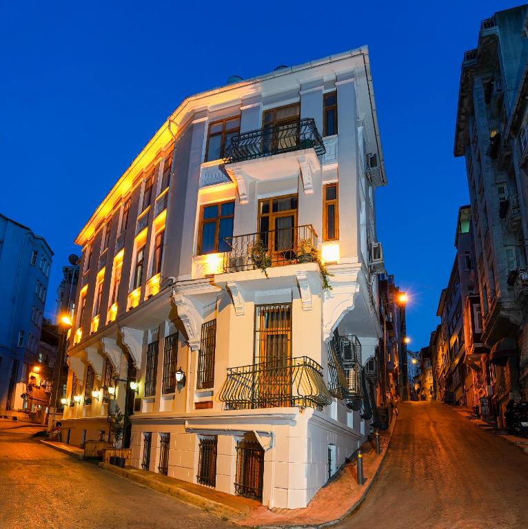 هتل EMMY HOTEL TAKSIM