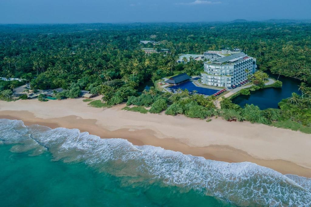 هتل sheraton kosgoda turle beach resort