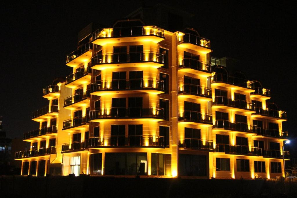 هتل Legacy Hotel