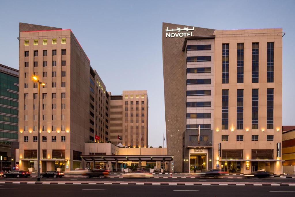 هتل Novotel Deira