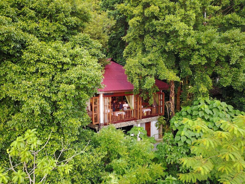 هتل Ambong Ambong Rainforest Retreat در مالزی 
بهترین هتل های مالزی