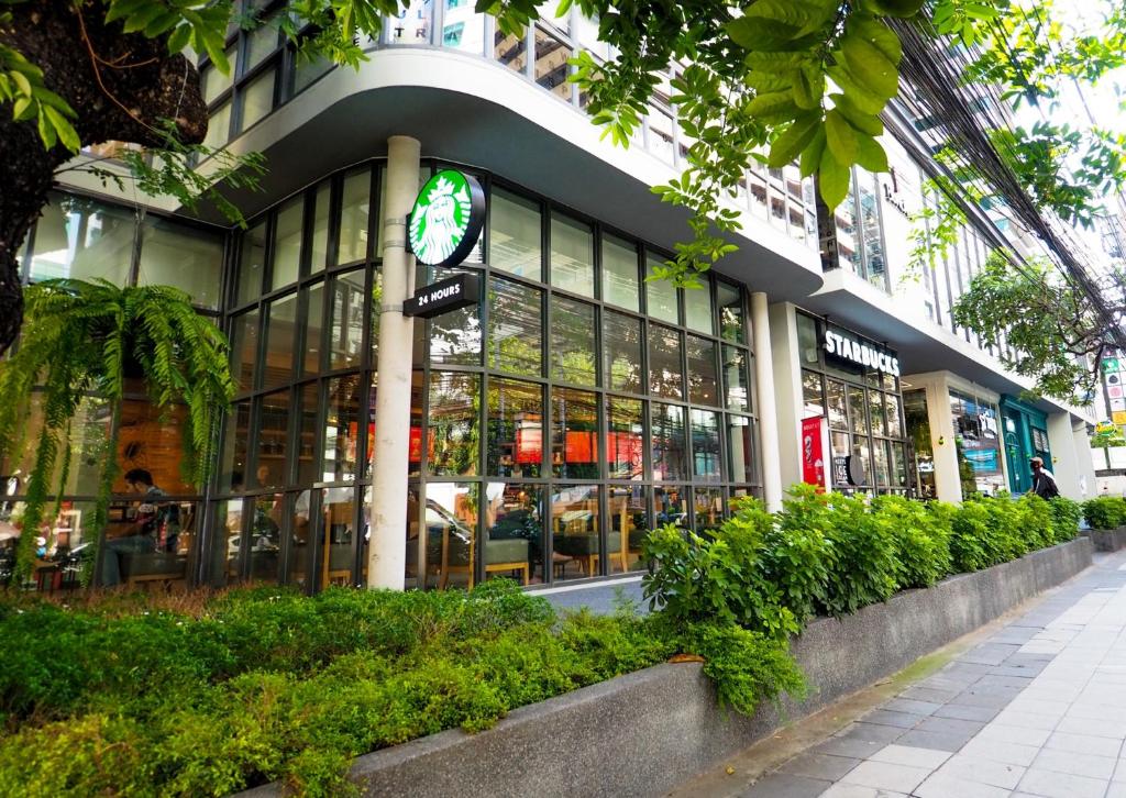 هتل Asoke Residence bangkok