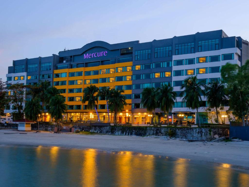 هتل Mercure penang beach