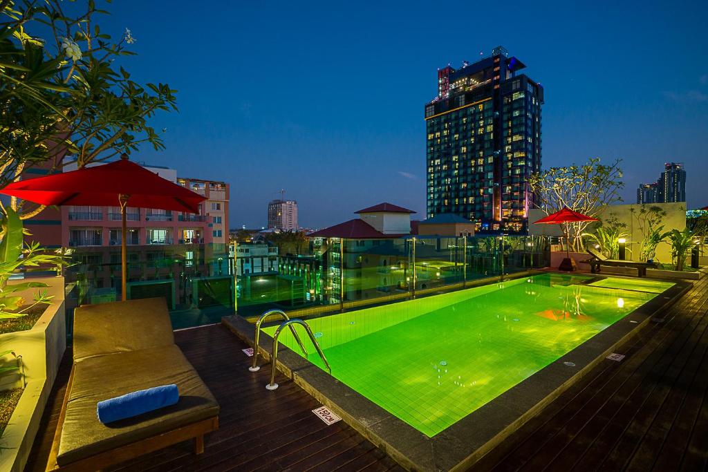هتل SUNSHINE HIP PATTAYA HOTEL