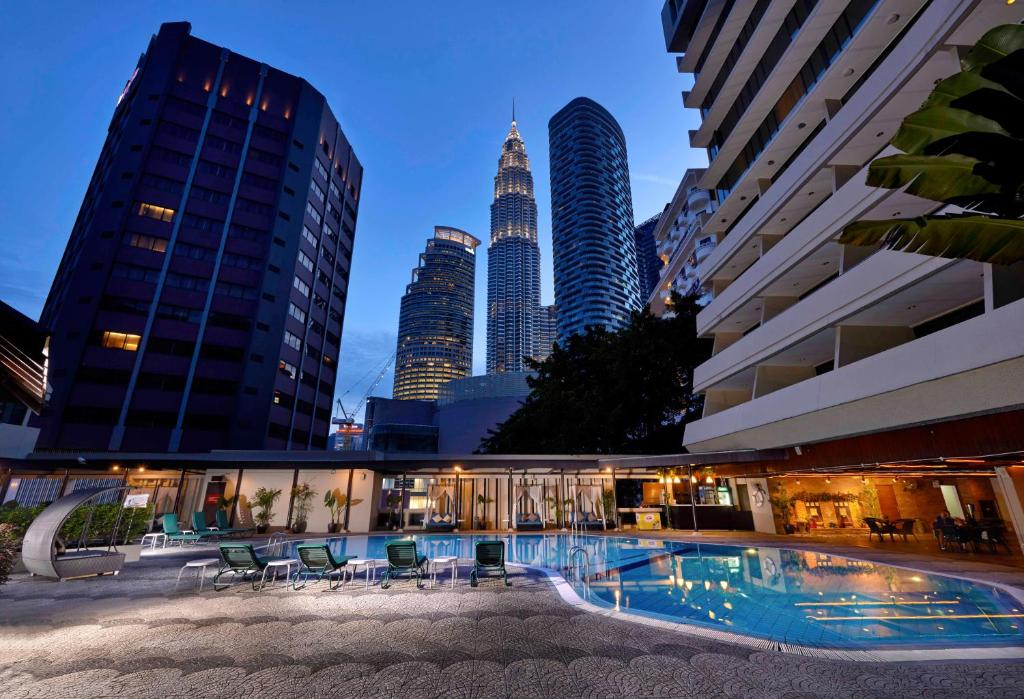 هتل CORUS KLCC