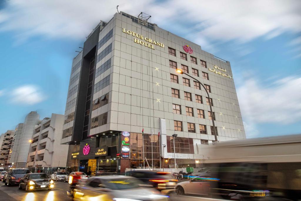 هتل LOTUS GRAND DUBAI
