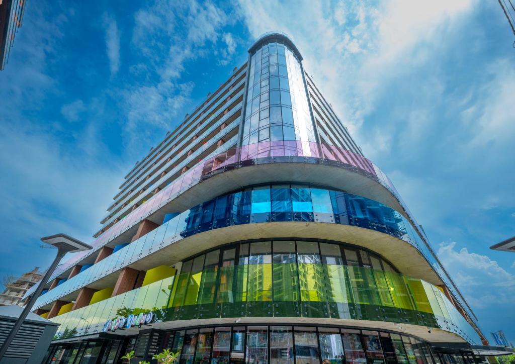 هتل HOTEL RAINBOW BATUMI
