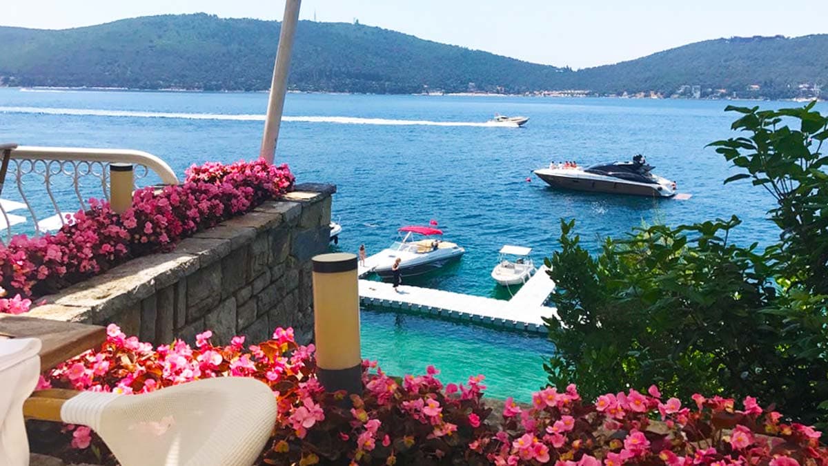 تور 5 شب استانبول پاییز