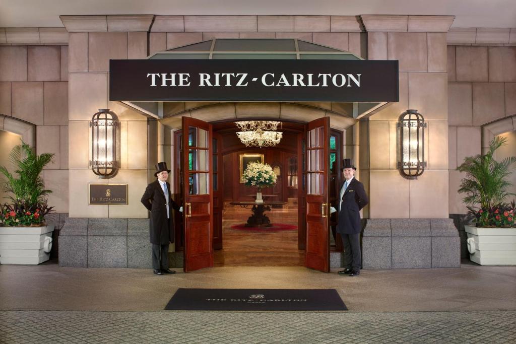 هتل THE RITZ CARLTON OSAKA